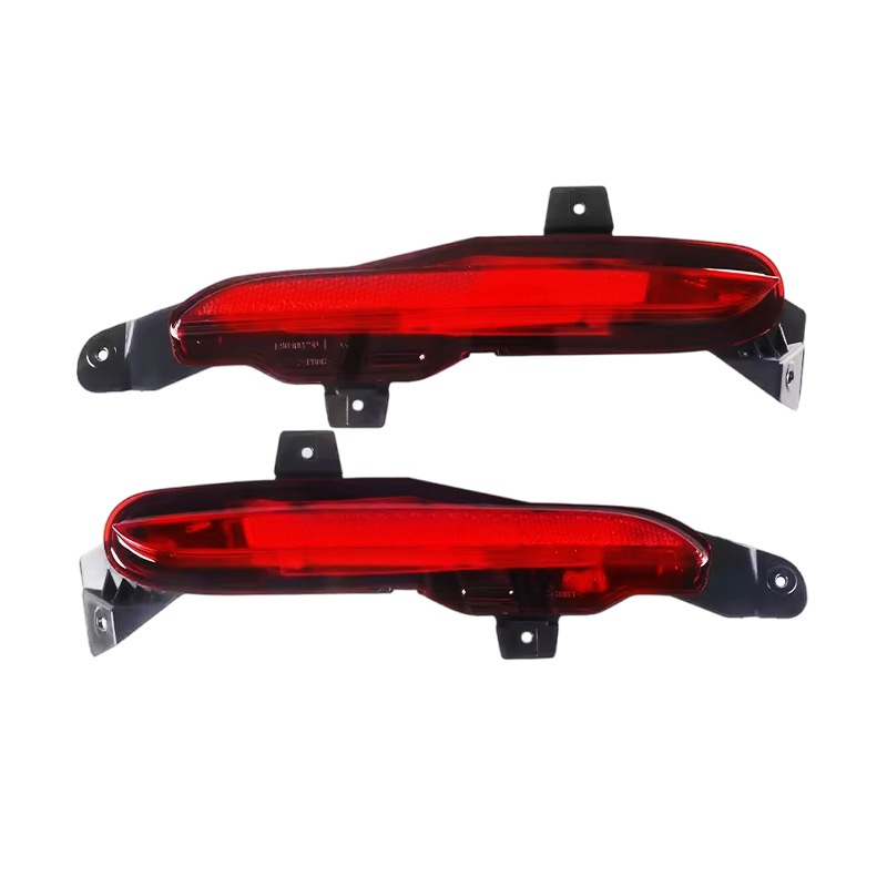 Land Rover Range Rover Velar rear bumper fog light view 4