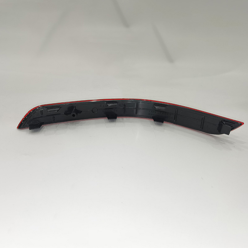Mercedes-Benz GL-Class W164 rear bumper reflector view 3
