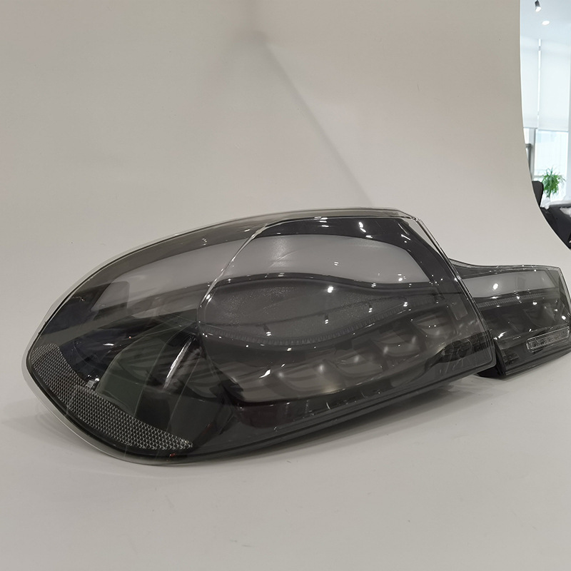BMW LED flowing tail light F32/F33/F36 view 2