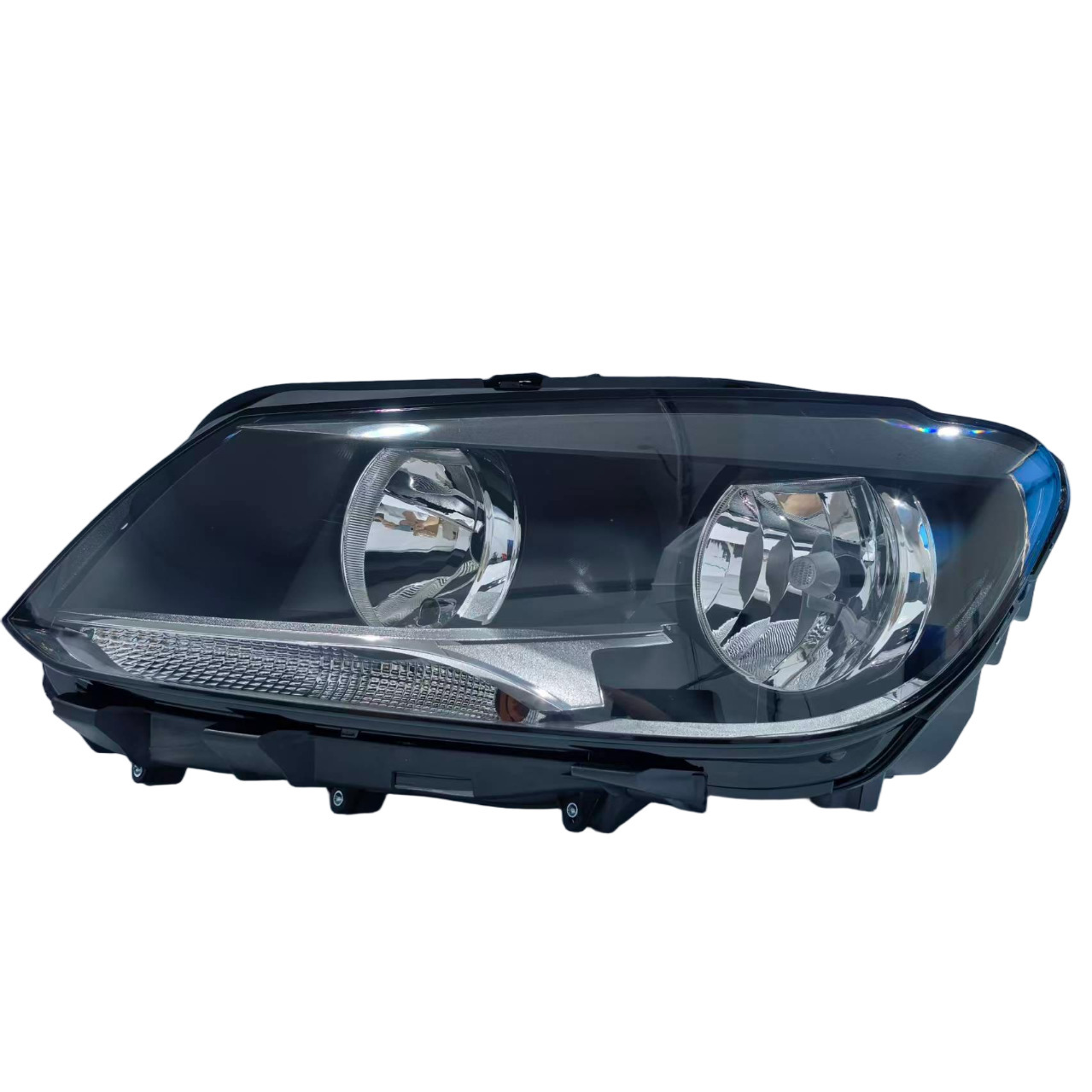 Volkswagen Caddy 2010-2015 Halogen Headlight Assembly 2010-2015 view 4