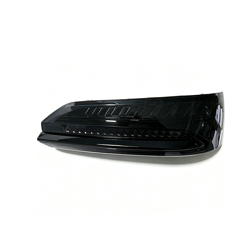 Audi LED tail light Q7 2021-2025 view 3