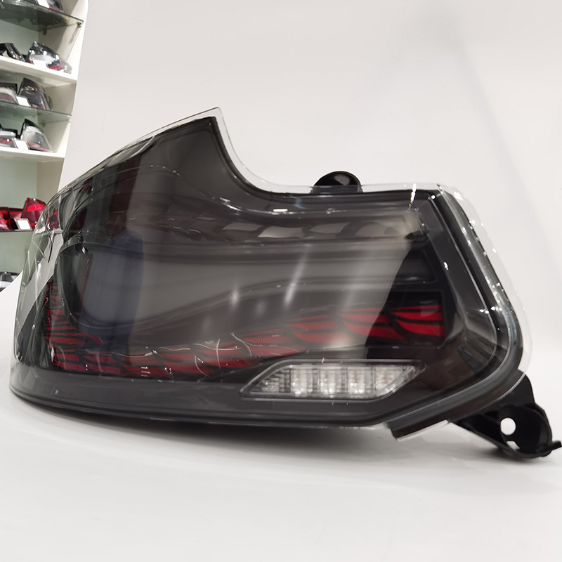BMW LED sequential taillight 2014-2019 view 2
