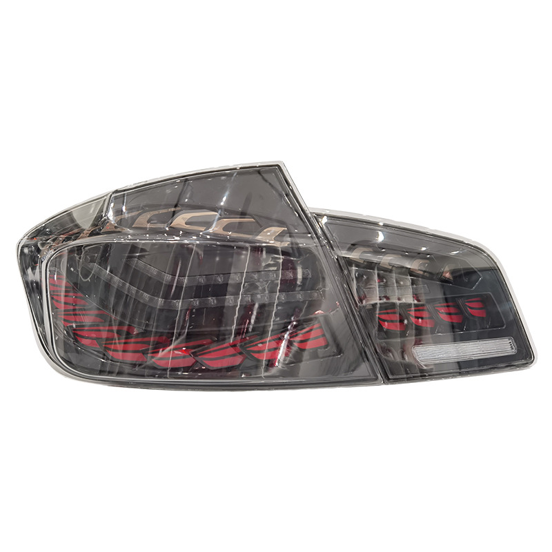 BMW 5 Series F18 taillight LED sequential flowing taillight view 4