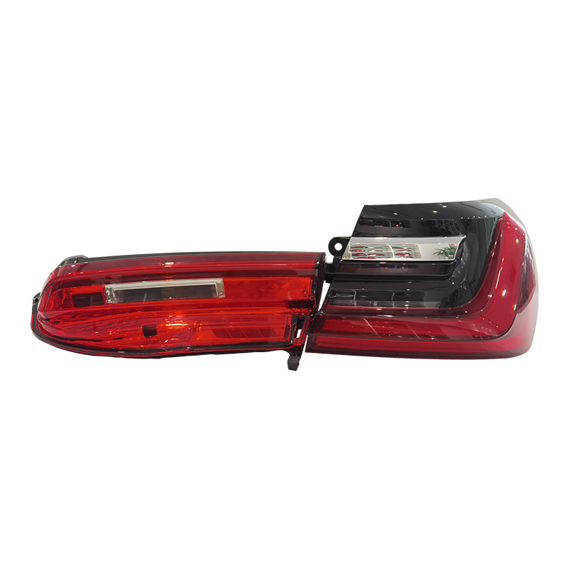 BMW 7 Series LED sequential taillight view 4
