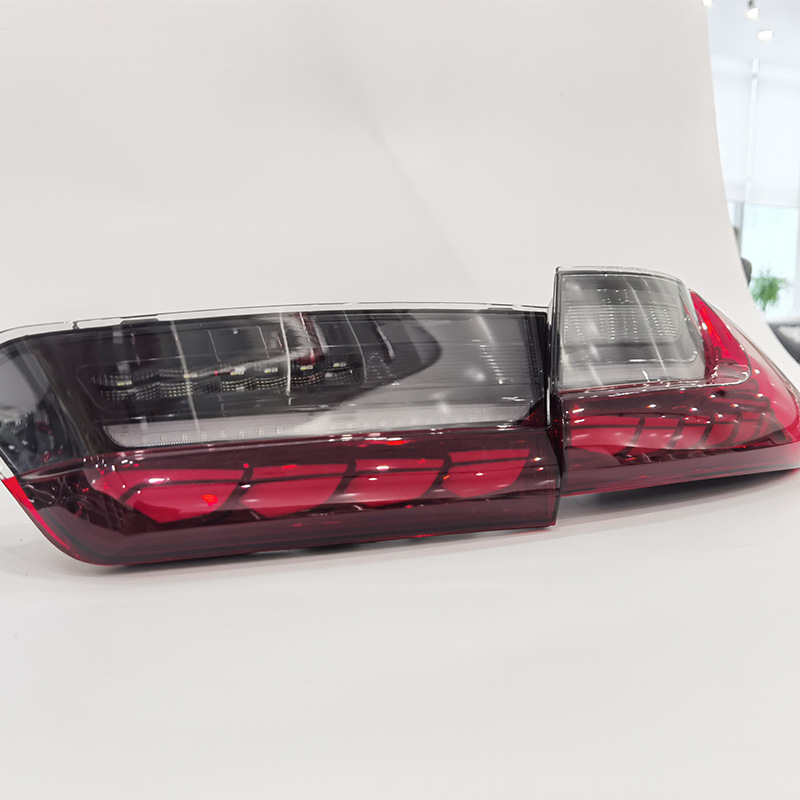 BMW 3 Series LED sequential taillight view 3