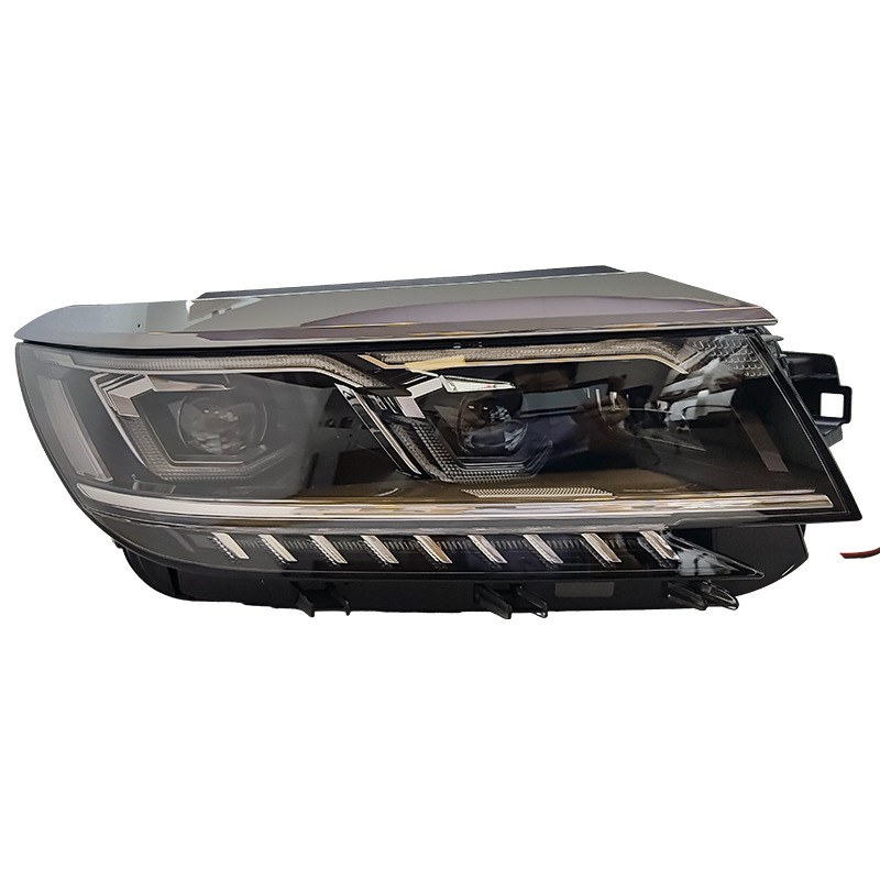 Passat LED headlight 2019-2021 view 4