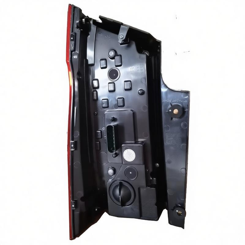 Mercedes-Benz Viano V260 V300 LED taillight view 3