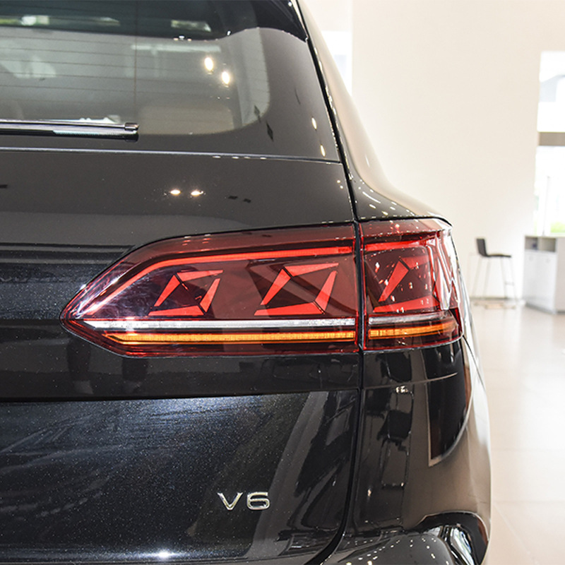 VW Tiguan LED sequential tail light 2019-2023 view 2