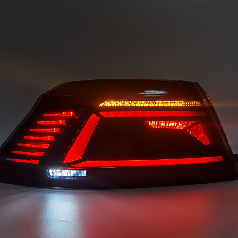 Volkswagen Tiguan LED tail light 2017-2019 view 2