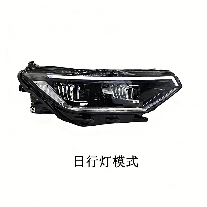 Passat B8.5 Volkswagen LED headlight 2020-2025 view 3