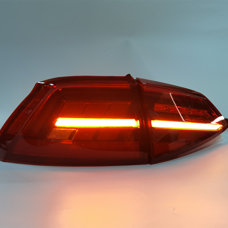 Volkswagen Tiguan LED tail light view 2