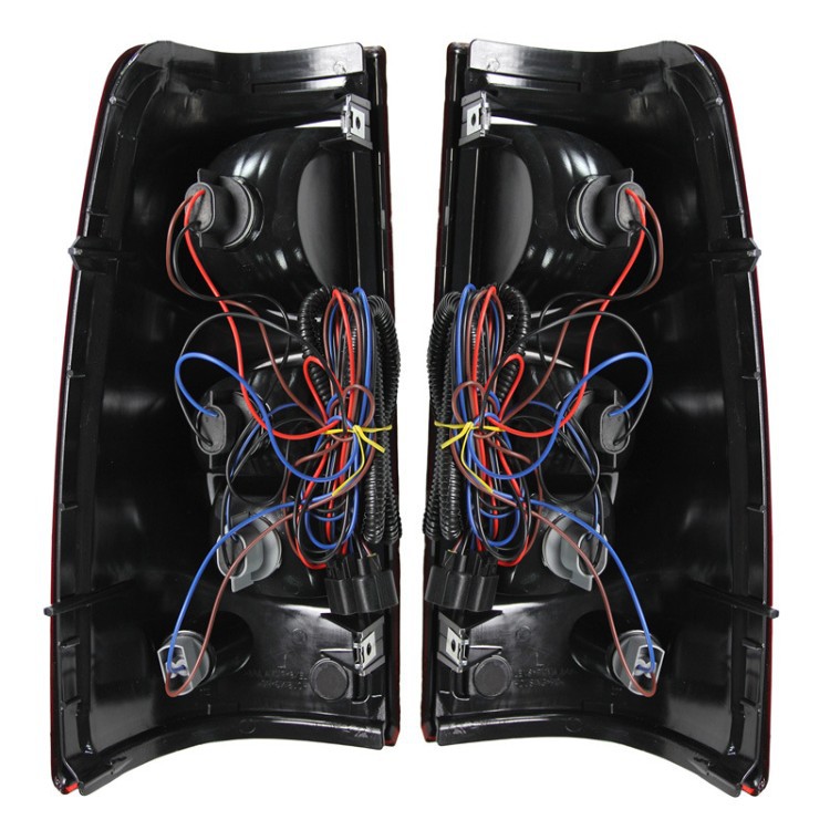 Chevrolet tail light assembly Silverado 2003-2006
