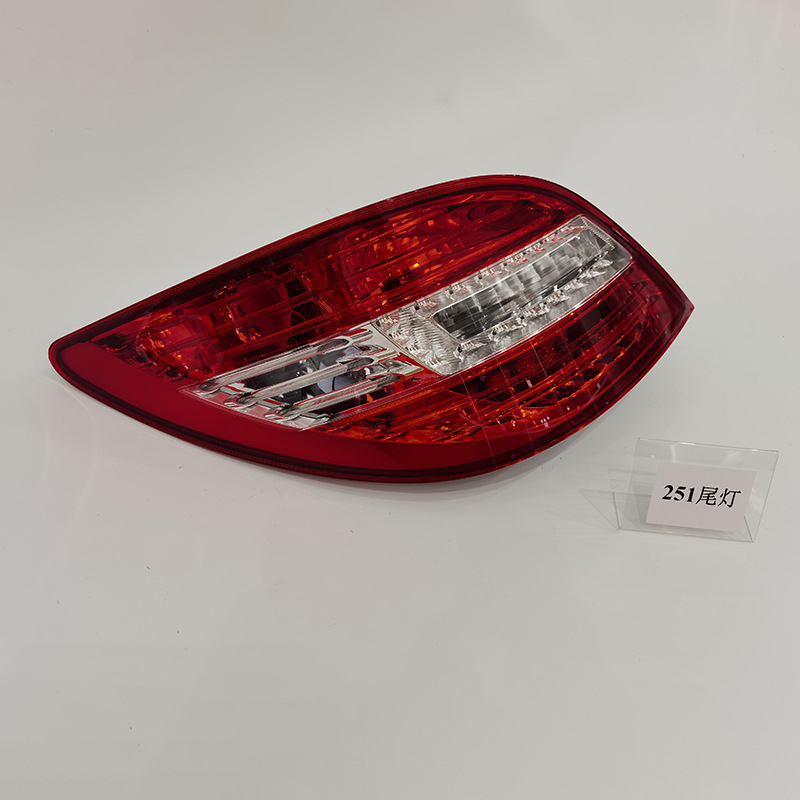 Mercedes-Benz R350/R500/R63 W251 Tail Light Assembly