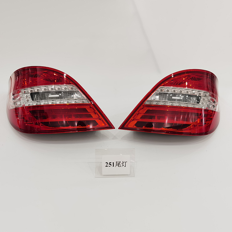 Mercedes-Benz R350/R500/R63 W251 Tail Light Assembly view 2