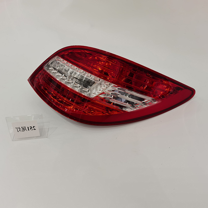 Mercedes-Benz R350/R500/R63 W251 Tail Light Assembly view 3